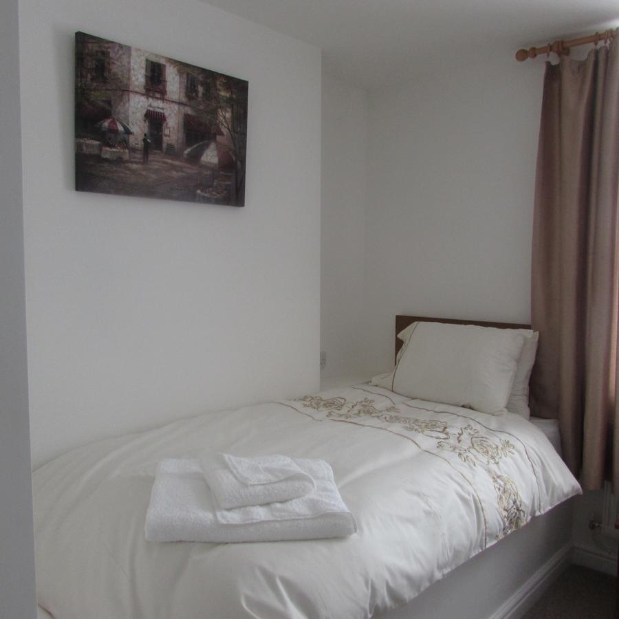 Lord Nelson Hotel Rhymney Экстерьер фото