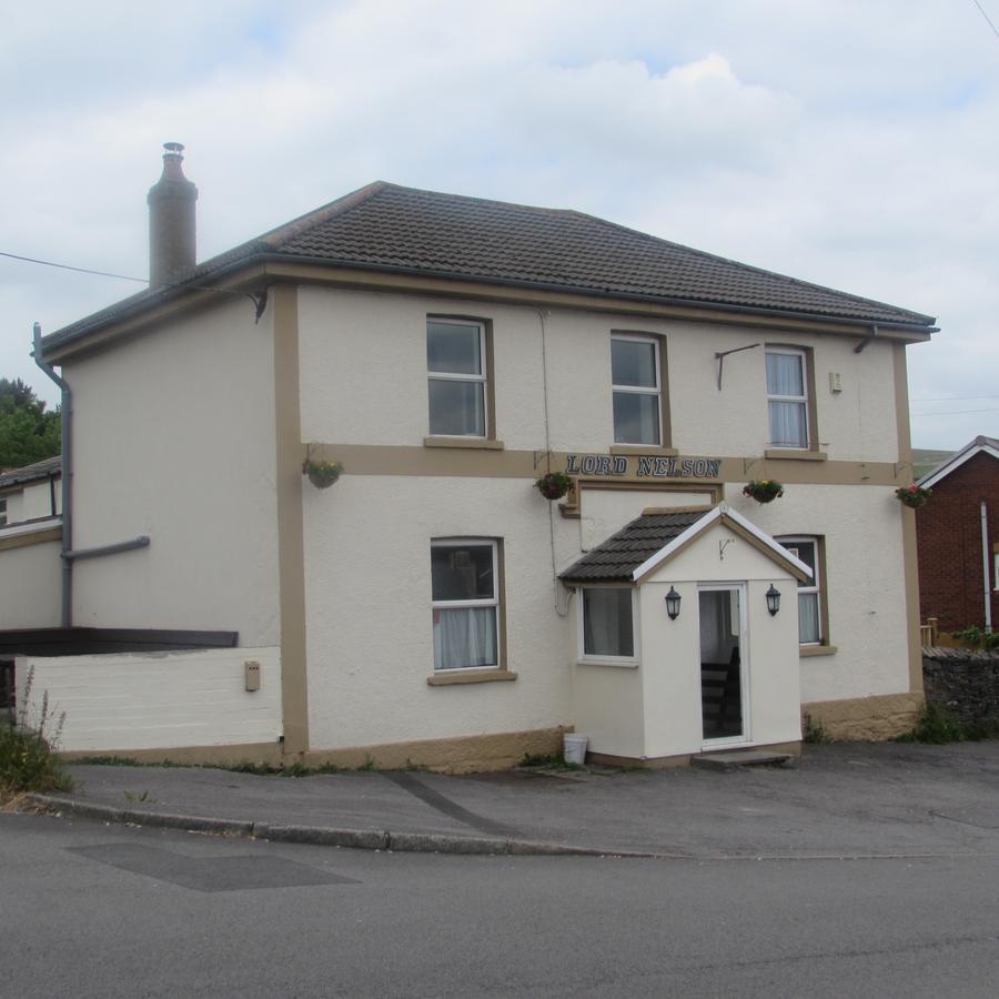 Lord Nelson Hotel Rhymney Экстерьер фото